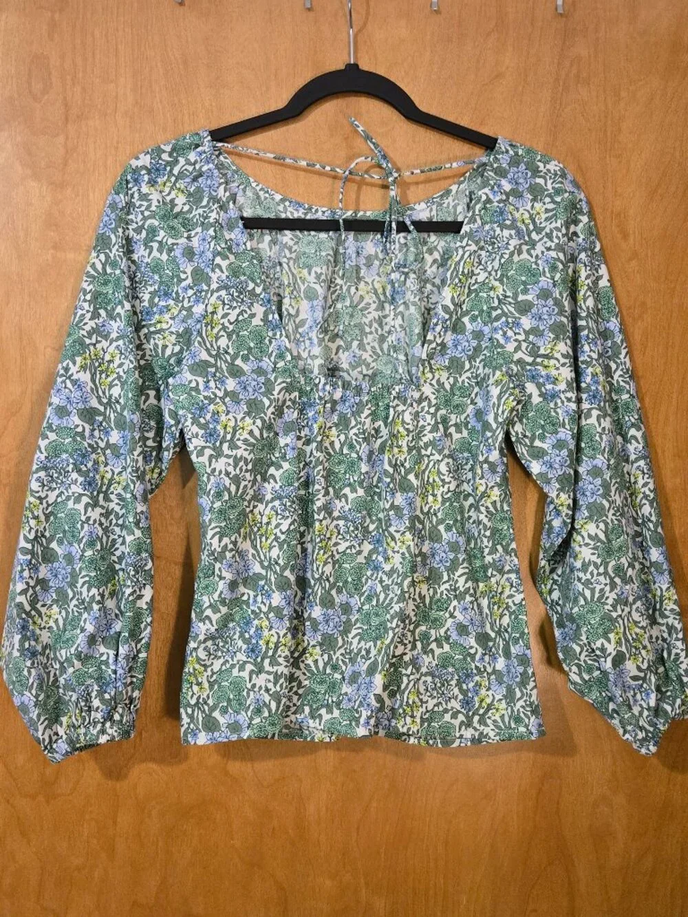 J. Crew Tie Back Stretch Cotton Poplin Top Floral Green XS size 2 Organic cotton